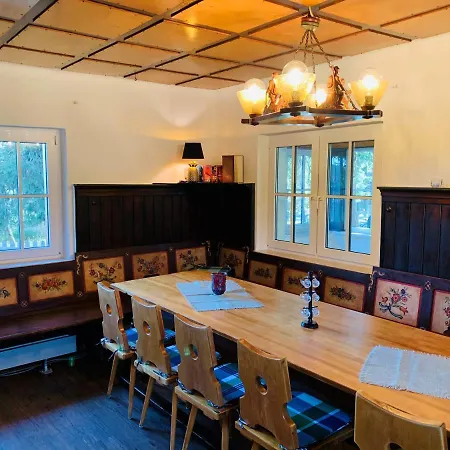 Baude Am Rennsteig Mit 2 Schlafzimmern Max 12 Personen Casa vacanze *