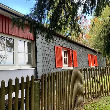 Baude Am Rennsteig Mit 2 Schlafzimmern Max 12 Personen * Steinheid