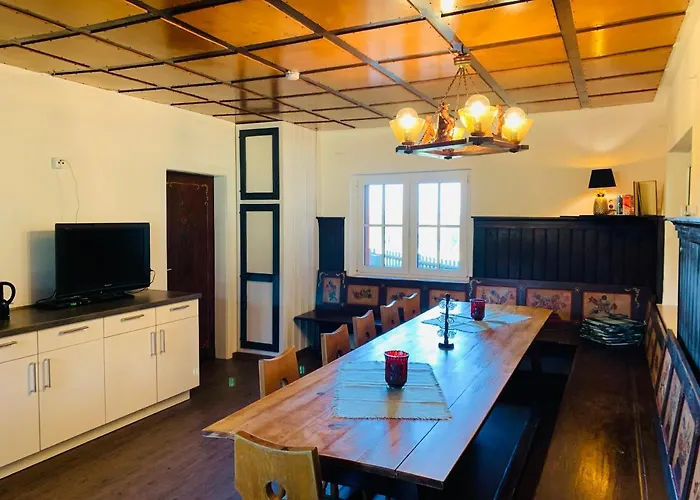 Baude Am Rennsteig Mit 2 Schlafzimmern Max 12 Personen * Steinheid