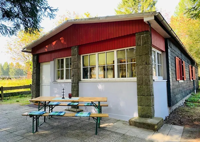 Baude Am Rennsteig Mit 2 Schlafzimmern Max 12 Personen Feriehus