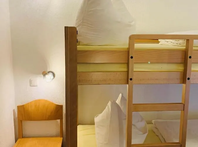 Baude Am Rennsteig Mit 2 Schlafzimmern Max 12 Personen Steinheid