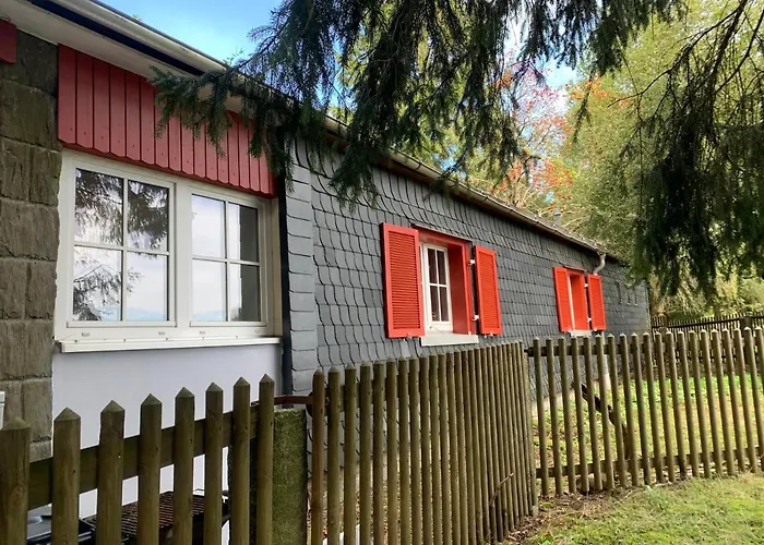 Baude Am Rennsteig Mit 2 Schlafzimmern Max 12 Personen * Steinheid